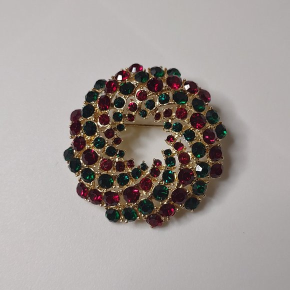 Very Pretty Green And Red Monet Brooch - Picture 1 of 15